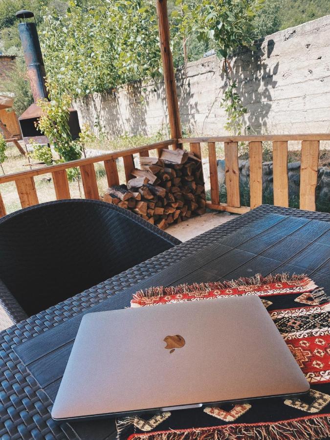 Hovek Guest House Dilijan Exterior foto