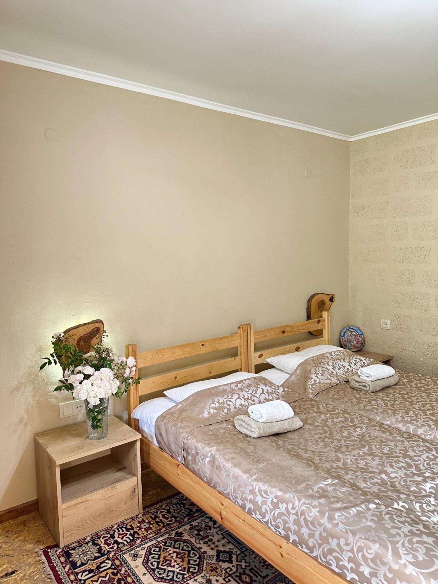 Hovek Guest House Dilijan Exterior foto